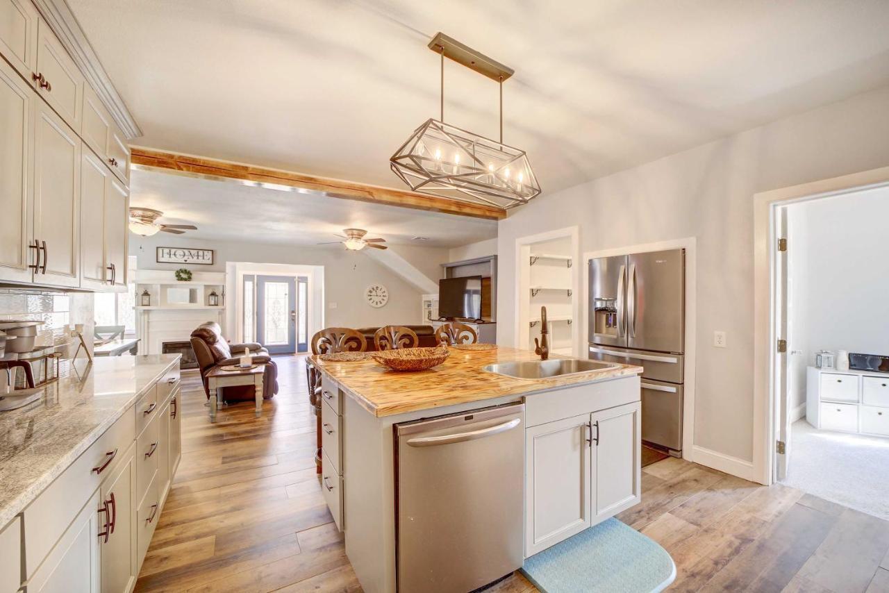 Pet-Friendly Afton Vacation Rental With Game Room Exterior photo